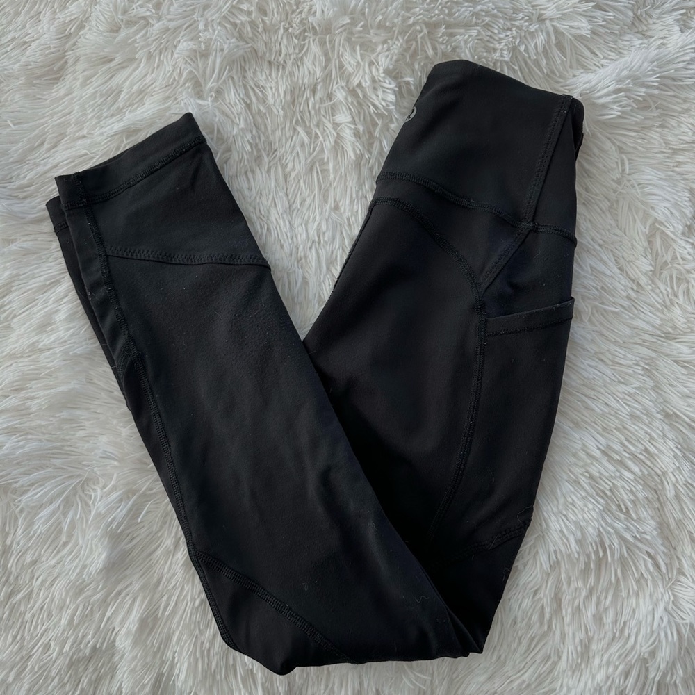 BLACK LULULEMON LEGGINGS